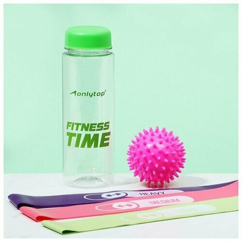 Набор для фитнеса ONLYTOP «На тренировке»: 3 фитнес-резинки, бутылка для воды, массажный мяч (комплект из 4 шт)